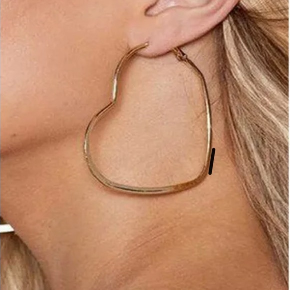 NEW Stainless Steel Black Heart Hoop Earrings - Picture 4 of 6